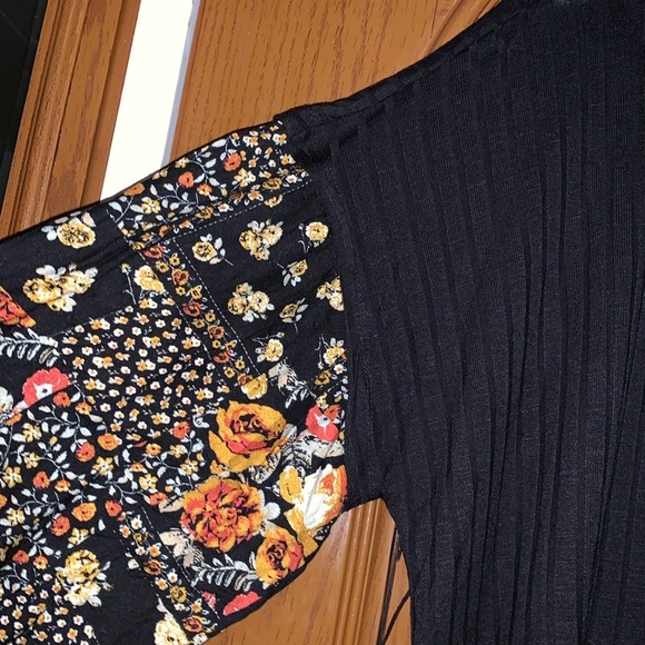 Maurices Black Ribbed Knit & Floral Patchwork Layered Scoop Neck Blouse - Picture 9 of 16